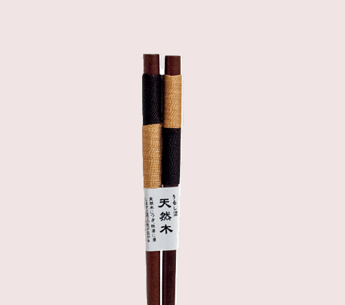 Chopsticks met gekleurd touw