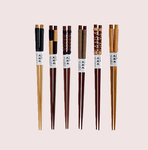 Chopsticks met gekleurd touw