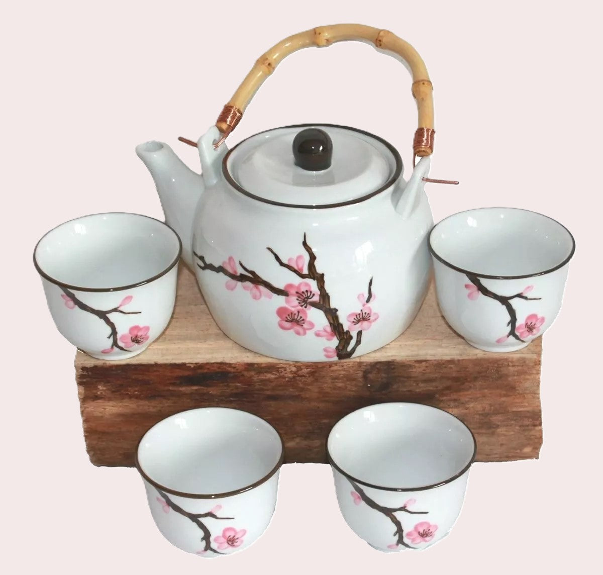 Theeservies Sakura